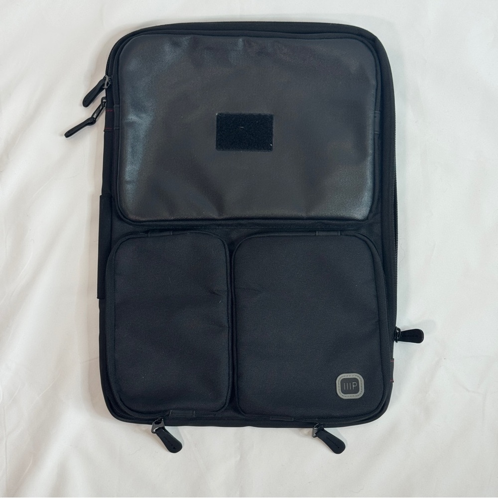 Black Laptop bag, multi pocket organizer, 15 inch padded travel case